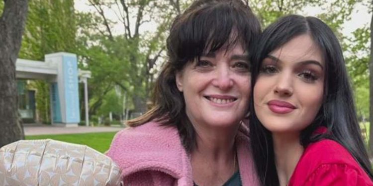 ABD'li anne ve kızı serbest: 'Onlar sanatçı ve insanlık aşığı'