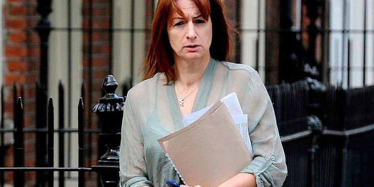 AP milletvekili Clare Daly: ‘Gazze’de tarihi bir suç işleniyor, AB de bu suça ortak oluyor’