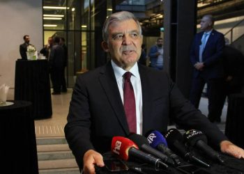 Abdullah Gül'den 'Kürt meselesi' açıklaması: Çözebilseydik ülkeye aidiyeti pekiştirirdik
