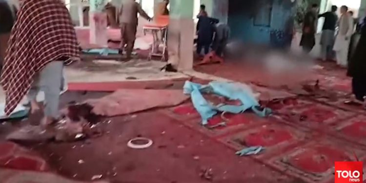 Afganistan’da bombalı saldırı: 17 ölü