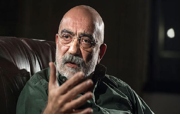 Ahmet Altan: ‘Sizce böyle bir adamın savcılık yaptığı bir cumhuriyetin ‘başarılı’ olduğu söylenebilir mi?’