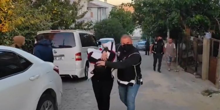 Ali Yerlikaya açıkladı; 74 ilde ‘silah kaçakçılığı’ operasyonu, 2 bin 368 gözaltı
