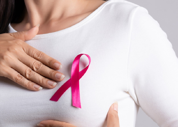 Artık bu yaşlarda da görülüyor: Meme kanseri tehlikesine dikkat!