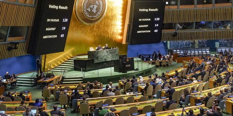 BM 'Gazze'de insani ateşkes' çağrısı yapan kararnameyi kabul etti