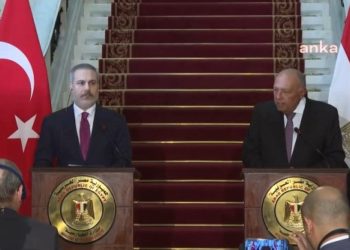 Bakan Fidan, Kahire'de konuştu: 30 Türk vatandaşının tahliyesini sağladık