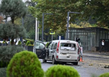 Bakan açıkladı: İçişleri Bakanlığı’na canlı bombalı saldırı düzenlendi
