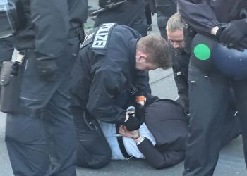 Batı ülkelerinde yasağa rağmen Filistin'e destek gösterileri