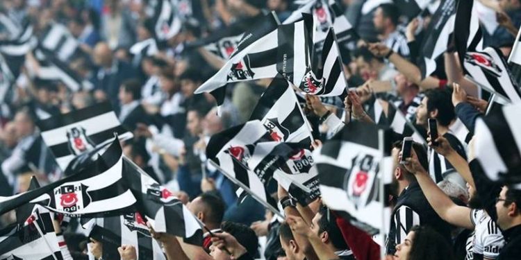 Beşiktaş taraftarından "sessiz" protesto kararı!
