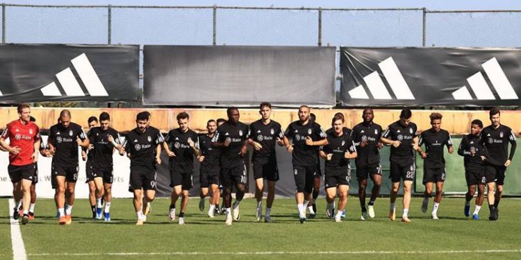Beşiktaş'ta savunma krizi; stoper ve sol bek kalmadı!