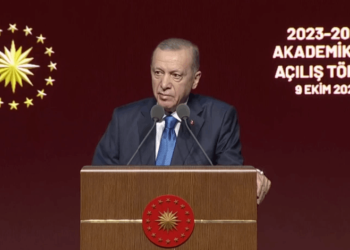 Bitmeyen öfke: Erdoğan akademiye 'Gezi'yi anlattı!