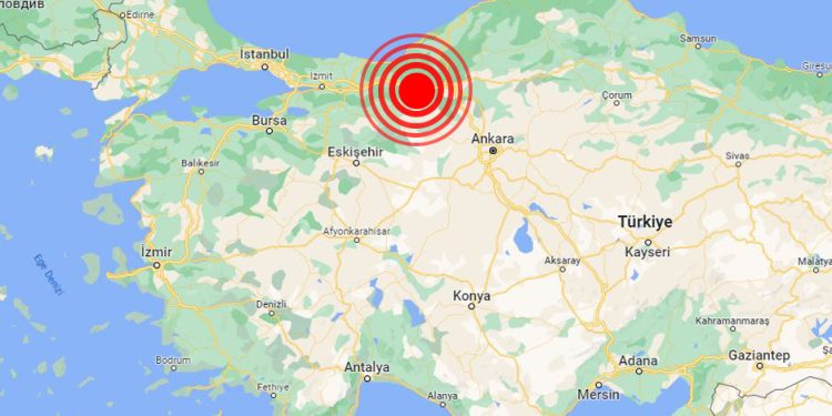 Bolu’da 4.5 büyüklüğündeki deprem korkuttu