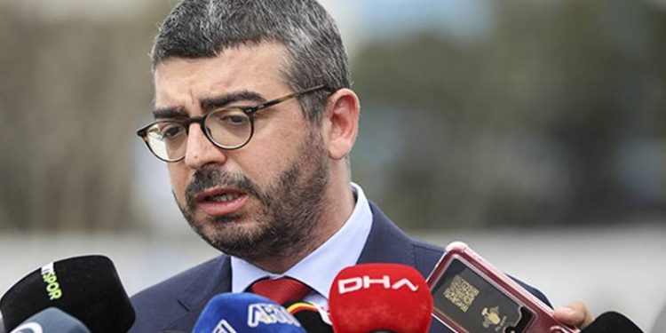 Böyle vasat bir akılla neyi konuşup, neyi tartışacağız?