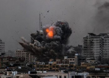 Canlı blog | İsrail Gazze'yi denizden de vurmaya başladı, 3 gazeteci hayatını kaybetti