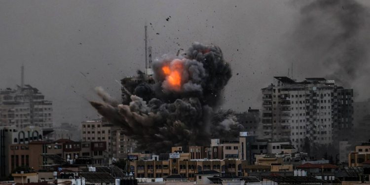 Canlı blog | İsrail Gazze'yi denizden de vurmaya başladı, 3 gazeteci hayatını kaybetti