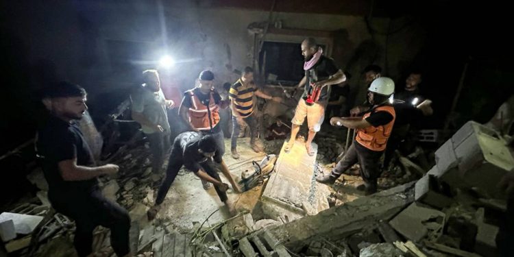 Canlı blog | İsrail, sivillerin sığındığı tarihi kiliseyi bombaladı