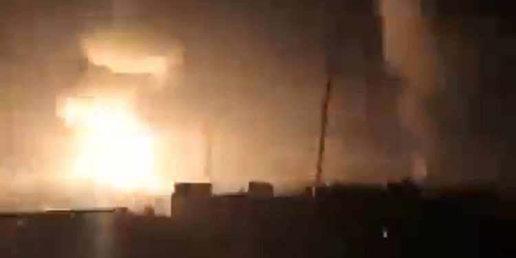 Dünyayla bağlantısı kesilen Gazze'den ilk görüntüler