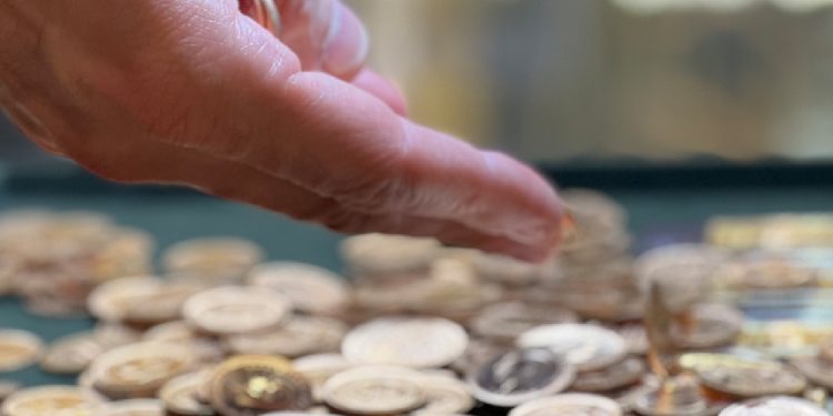 Endişeler arttı, gram altın rekor kırdı!