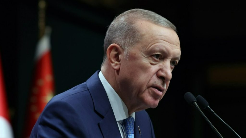 Erdoğan kabine toplantısı sonrası konuştu: 2024 yılı kredi-burs rakamlarını açıkladı