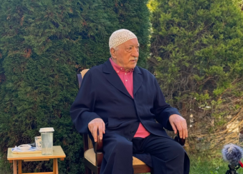 Fethullah Gülen Hocaefendi, En Güzel Öykü Müzikali’ne özel mesaj gönderdi: IFLC hicranlı gönüllerimize bir huzur meltemi sunuyor