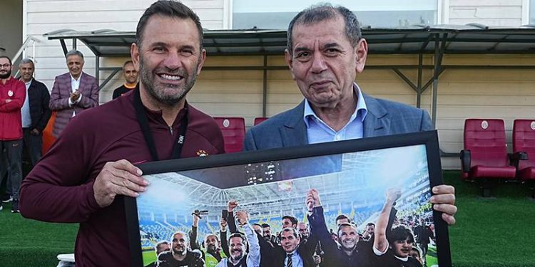 Florya'da Okan Buruk'a doğum günü kutlaması