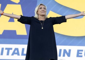 Fransa'da Benzema ve İçişleri Bakanı arasındaki polemiğe Le Pen de katıldı
