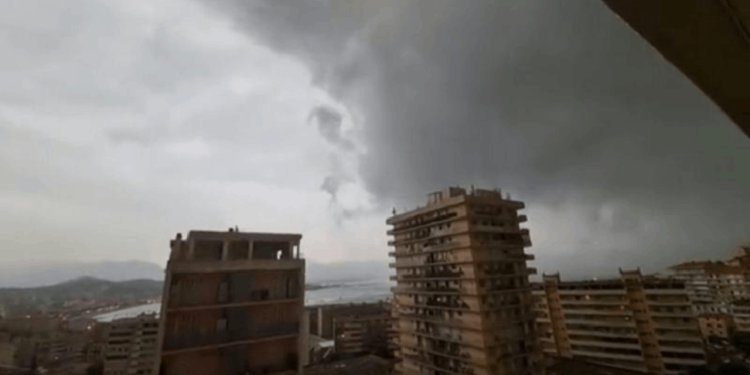 Fransa'ya bağlı Korsika Adası'nda dünkü 20 kadar bombalı saldırıyı bağımsızlık yanlıları üstlendi