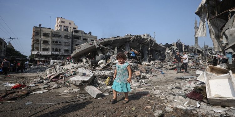 Gazze ile iletişim kademeli olarak açıldı, ölü sayısı 8 bini geçti
