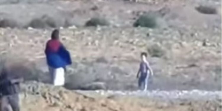 Hamas, bir kadın rehine ve çocuklarını serbest bıraktı