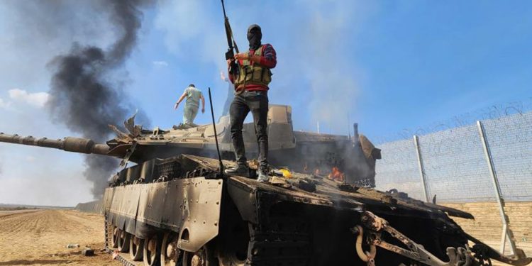 Hamas iki Amerikalı rehineyi serbest bıraktı