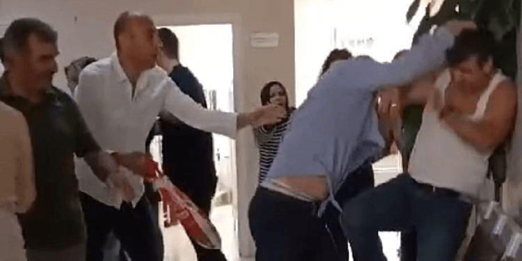 Hekimler sağlıkta şiddete karşı 5 gün iş bırakacak