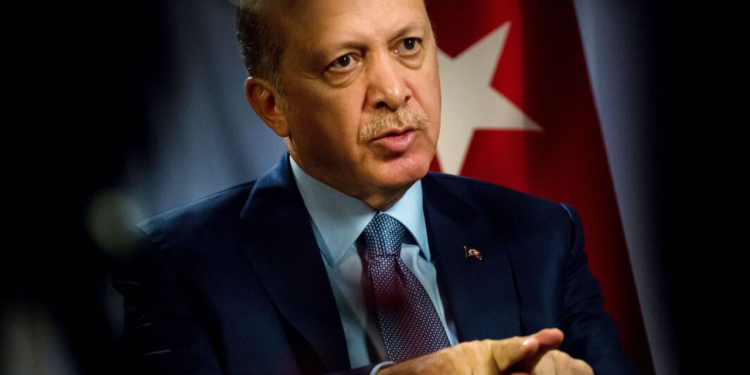 İddia: Erdoğan yeni anayasa için 'Bu iki değişiklik olsun, gerisini muhalefetin taleplerini dikkate alarak yapabilirsiniz' demiş