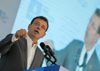 İmamoğlu, ‘Divan Başkanlığı’ teklifini kabul ettiğini doğruladı: Değişim konusunda aynı noktadayım