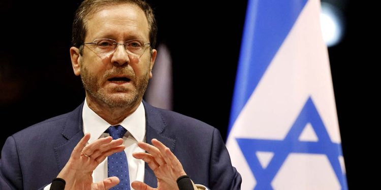 İsrail Cumhurbaşkanı Herzog'dan 'sivil ölüm' yanıtı: Gazze'dekilerin Hamas'tan haberi yok muydu?