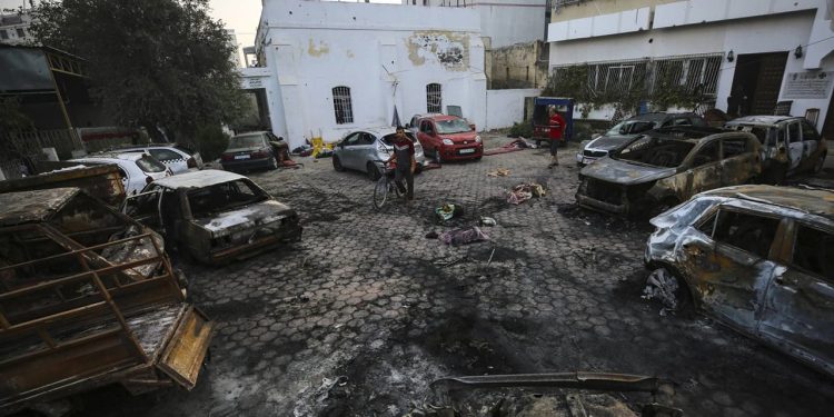 İsrail, Gazze'deki Kudüs Hastanesi'nin ‘derhal boşaltılmasını’ istedi