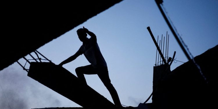 İsrail, Gazzelilerin tahliyesi için iki 'güvenli' güzergah açıkladı:  'Üst düzey Hamas komutanı öldürüldü'