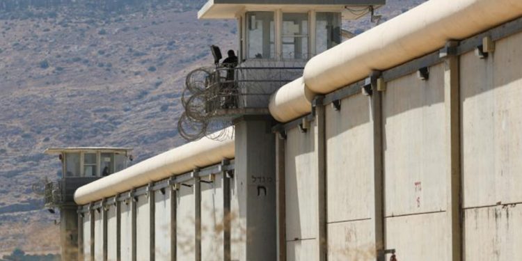 İsrail hapishanesinde bir Filistinli tutuklu daha öldü