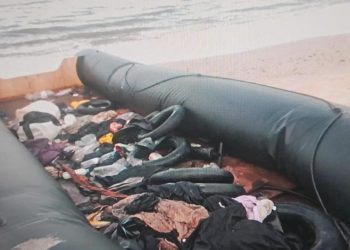 İsrail kıyısına boş mülteci botu vurdu: İçinden Türkiye pasaportları da çıktı