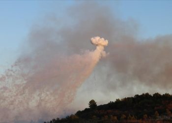 İsrail ordusu, Lübnan'da "bir grubu" hedef aldığını duyurdu