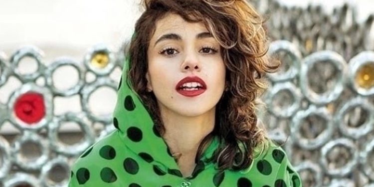 İsrailli şarkıcı Riff Cohen İstanbul konserini iptal etti