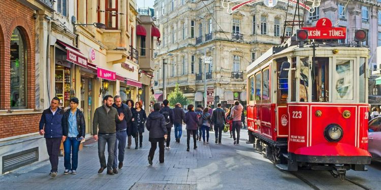 İstanbul artık bize yabancı: 2.2 milyon kişi diğer şehirlere göç etti