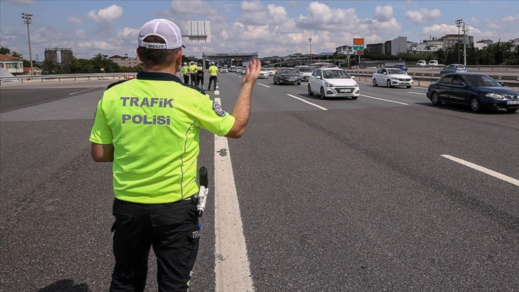 İstanbul'da bazı yollar trafiğe kapatılacak