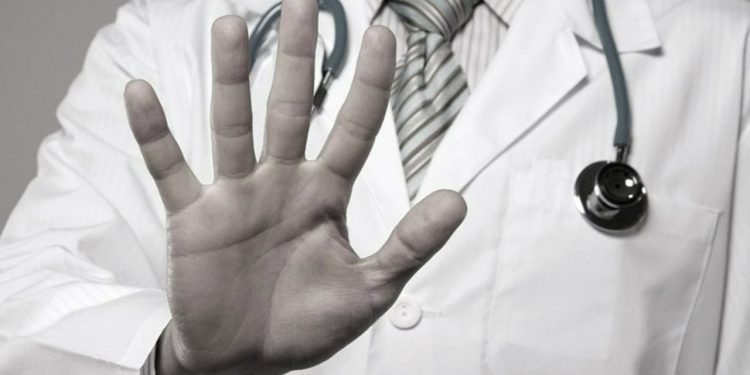 Kadın doktoru darp eden hasta yakını tutuklandı