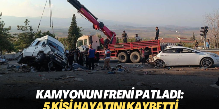 Kamyonun freni patladı: 5 kişi hayatını kaybetti