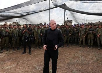 Kara harekatı yaklaşıyor: İsrail Savunma Bakanı'ndan piyadelere "Yakında emir gelecek" açıklaması