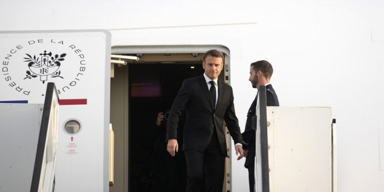 Macron İsrail'de: 'Terör örgütleriyle, çatışmayı büyütmeden mücadele etmek görevimiz'