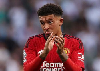 Manchester United'da işler karıştı: Kadro dışı bırakılan yıldıza iletişim ve yemek yasağı!