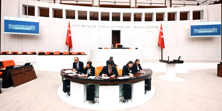 Meclis'e yapay zeka desteği: Vekillerin sesini tanıyacak, tutanak tutacak