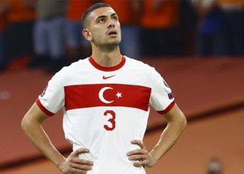 Milli futbolcu Merih Demiral'dan kötü haber!