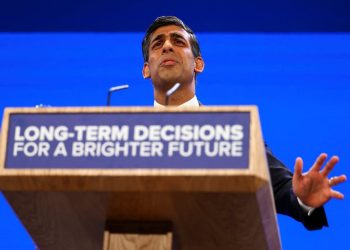 Muhafazakar Parti Konferansı'nda konuşan İngiltere Başbakanı Sunak: Erkek erkektir, kadın kadındır