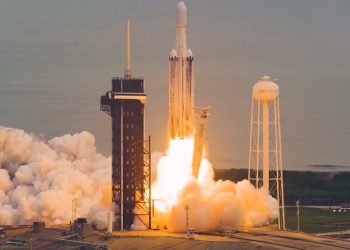 NASA’nın 10 bin katrilyon dolarlık projesi için yolculuk başladı!